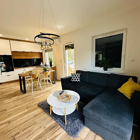 Dębowa 1 Priv Ogród Dwa Tarasy Apartament Milicz